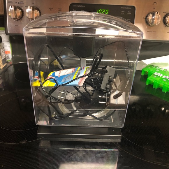 Fish tank - Picture 5 of 5